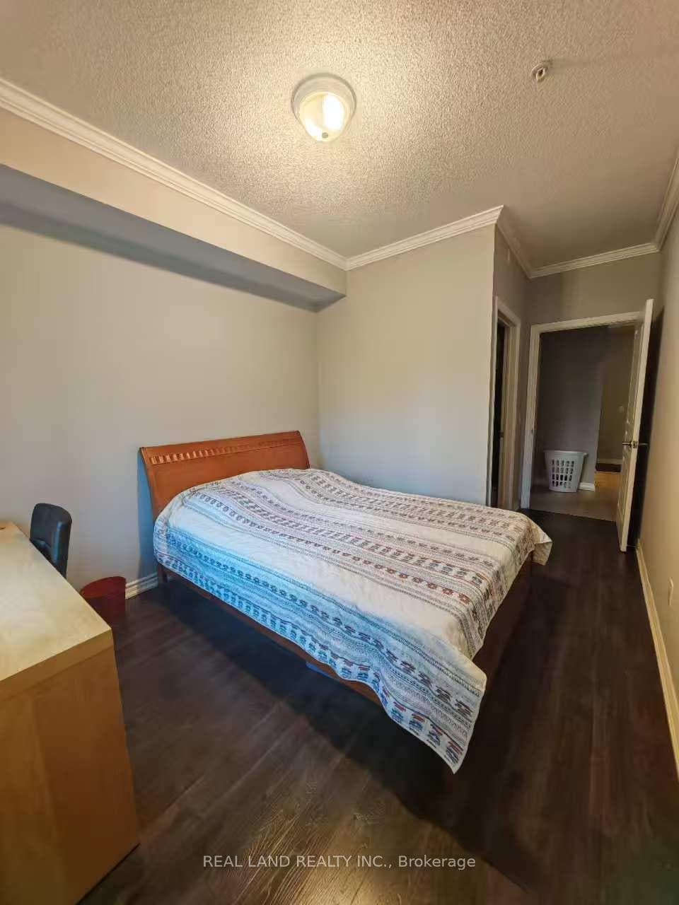 570 Lolita Gardens Unit 127 photo 13