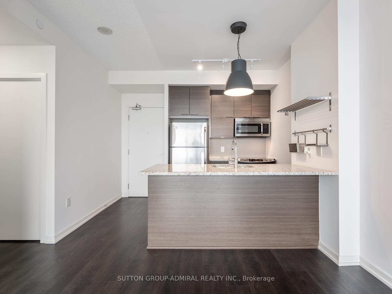 66 Forest Manor Road Unit 1105 photo 3