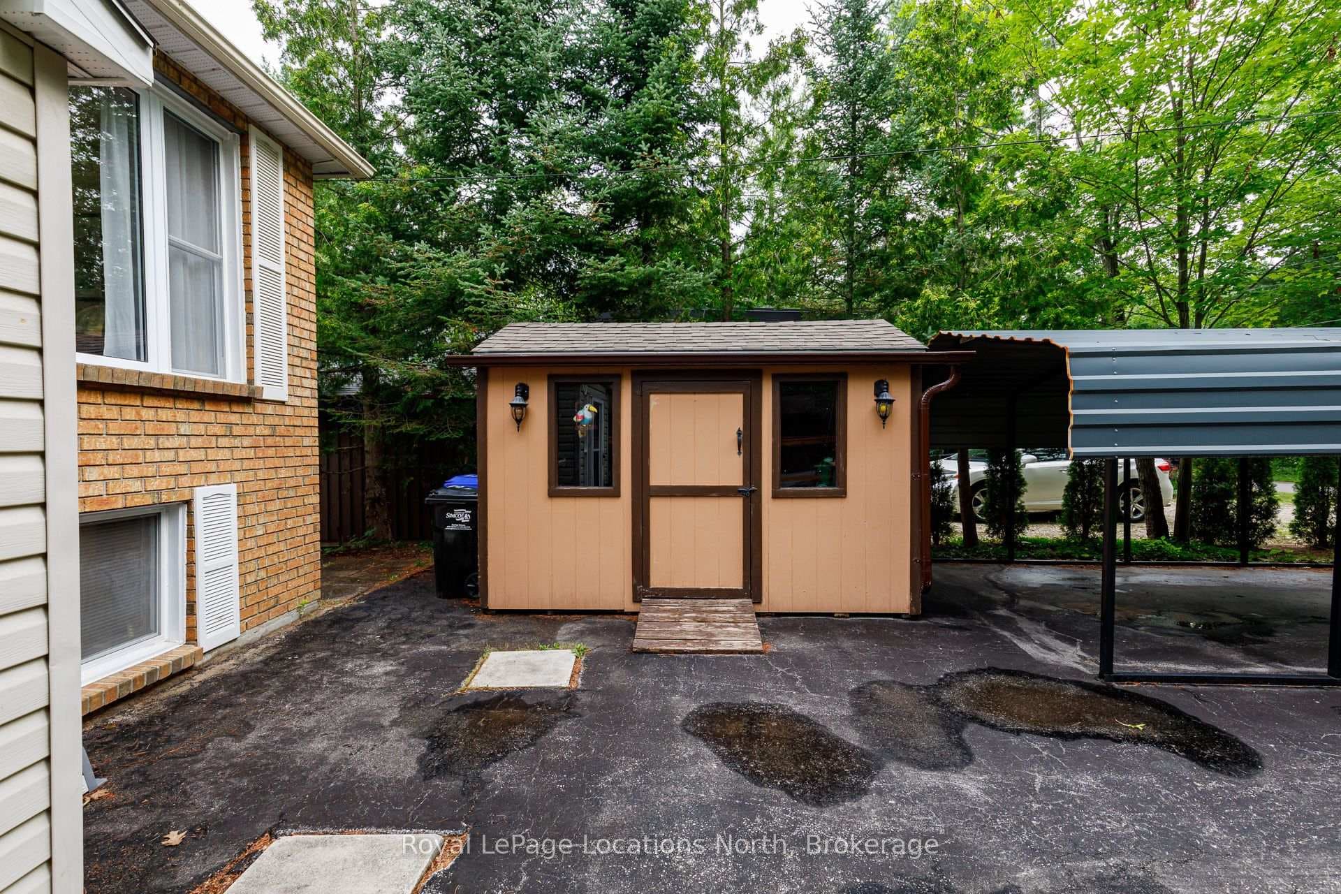 26 Stroud Crescent photo 37
