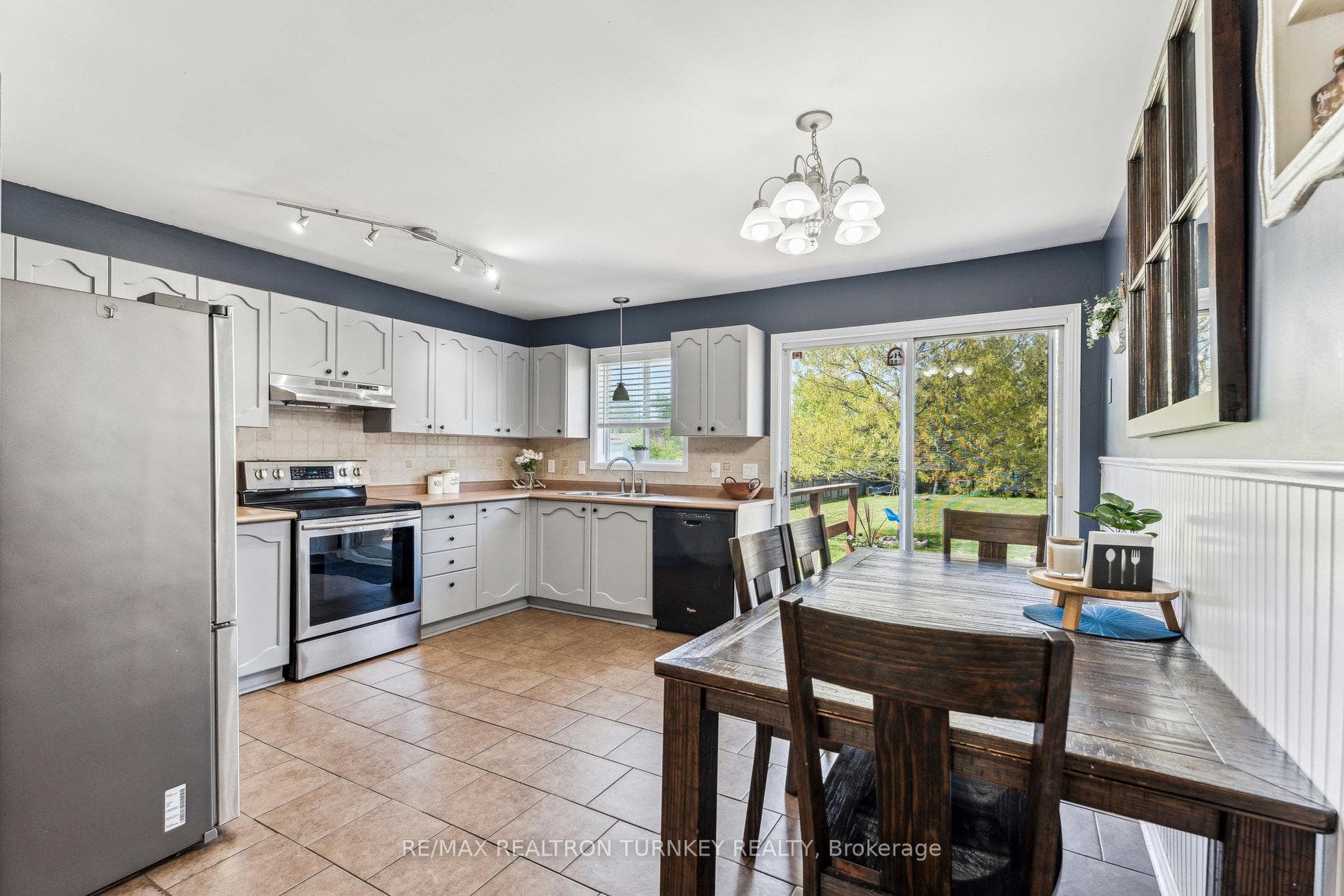 Modern Kitchen