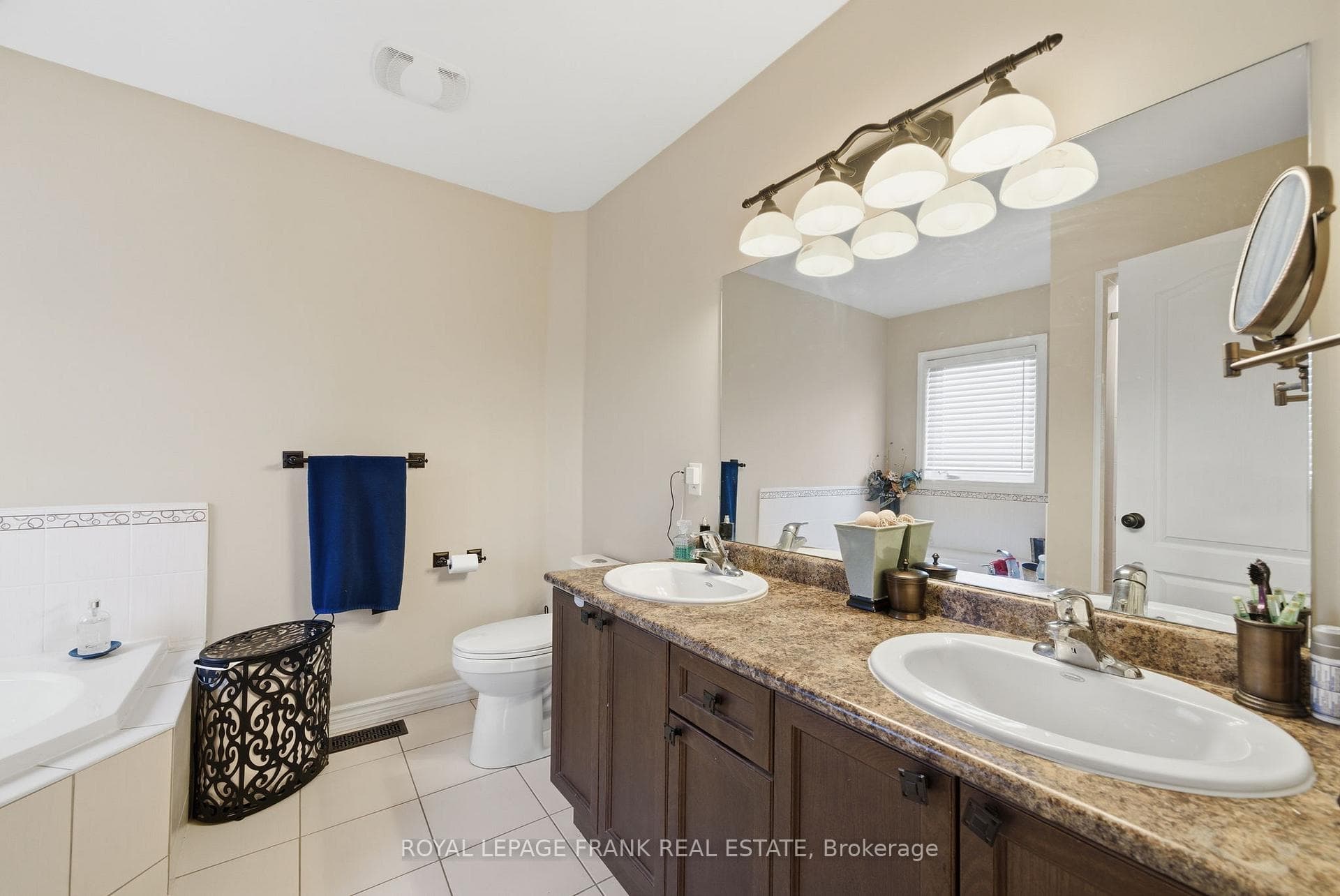 Primary Ensuite- 5 Piece