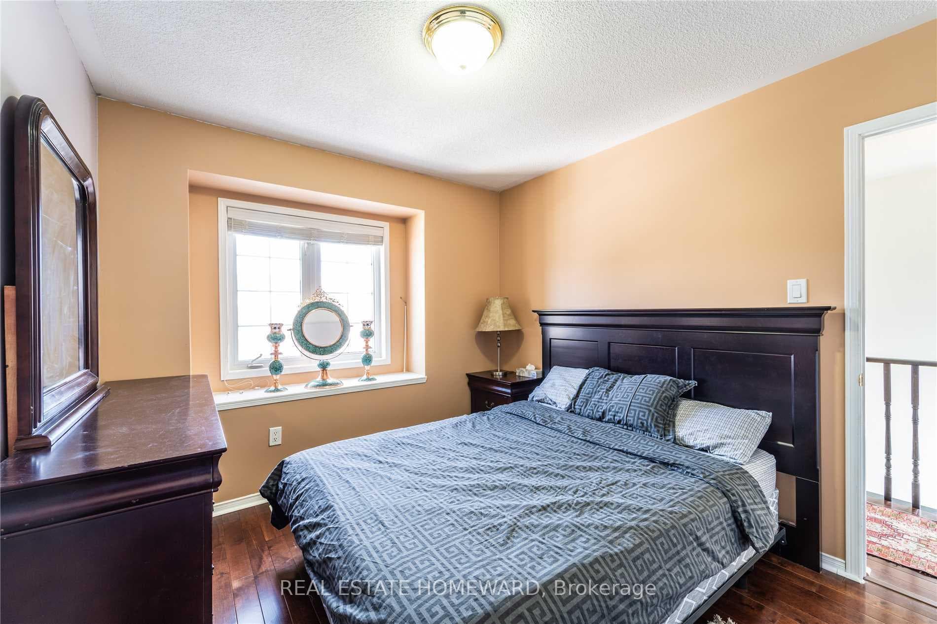 125 Coleridge Drive photo 12