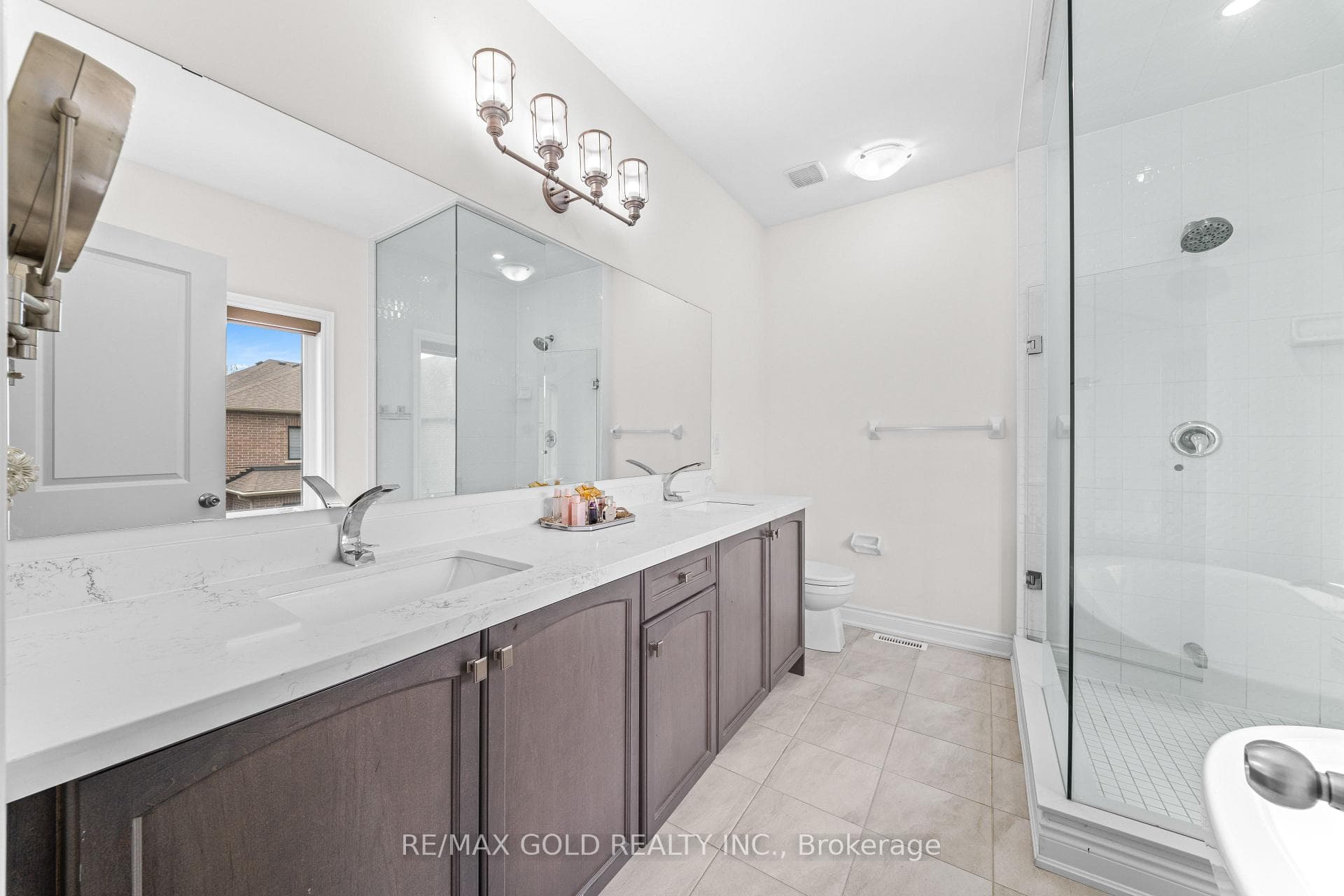 58 Stilton Avenue photo 17