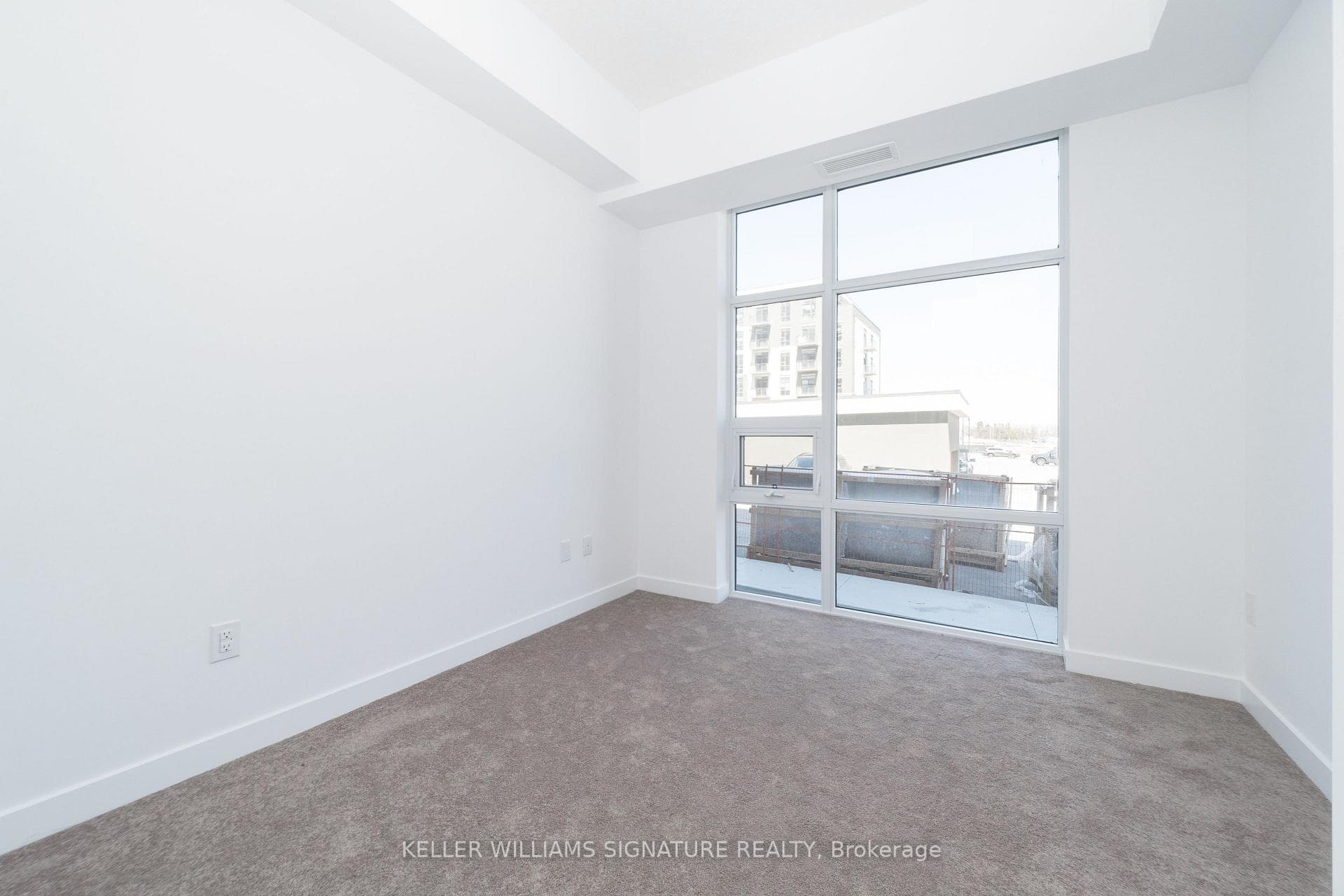 470 Dundas Street Unit 110 photo 8