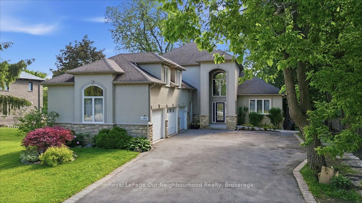 1879 Appleview Road photo 1