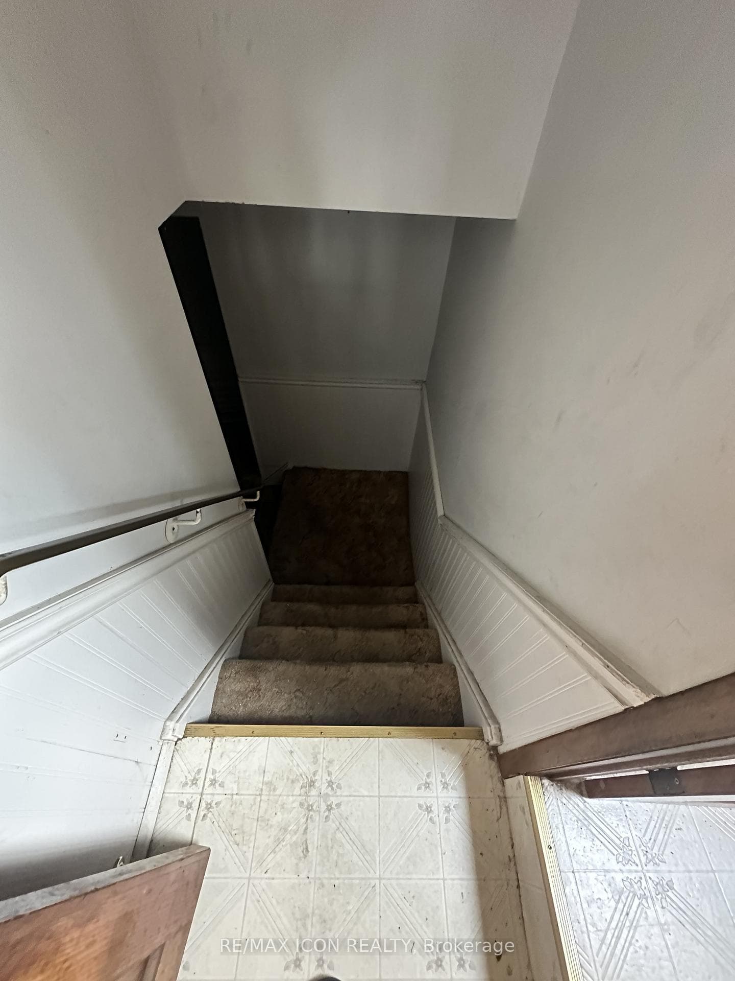 114 Archer Crescent photo 24