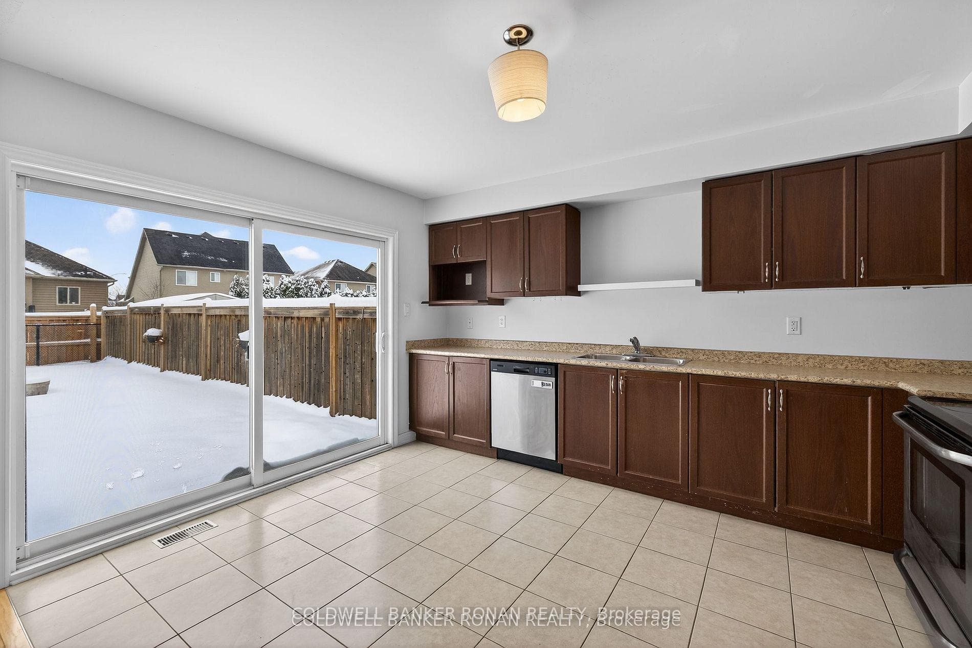 83 Swenson Street photo 6