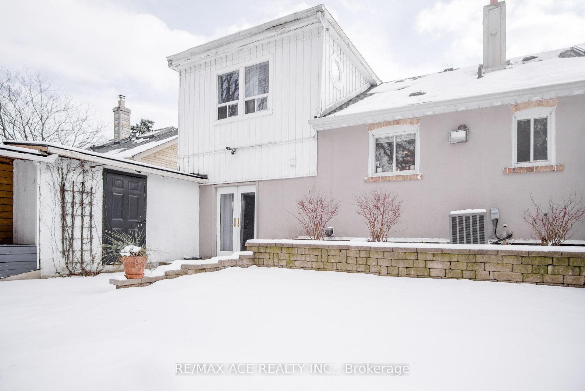 65 Fairwood Crescent photo 31