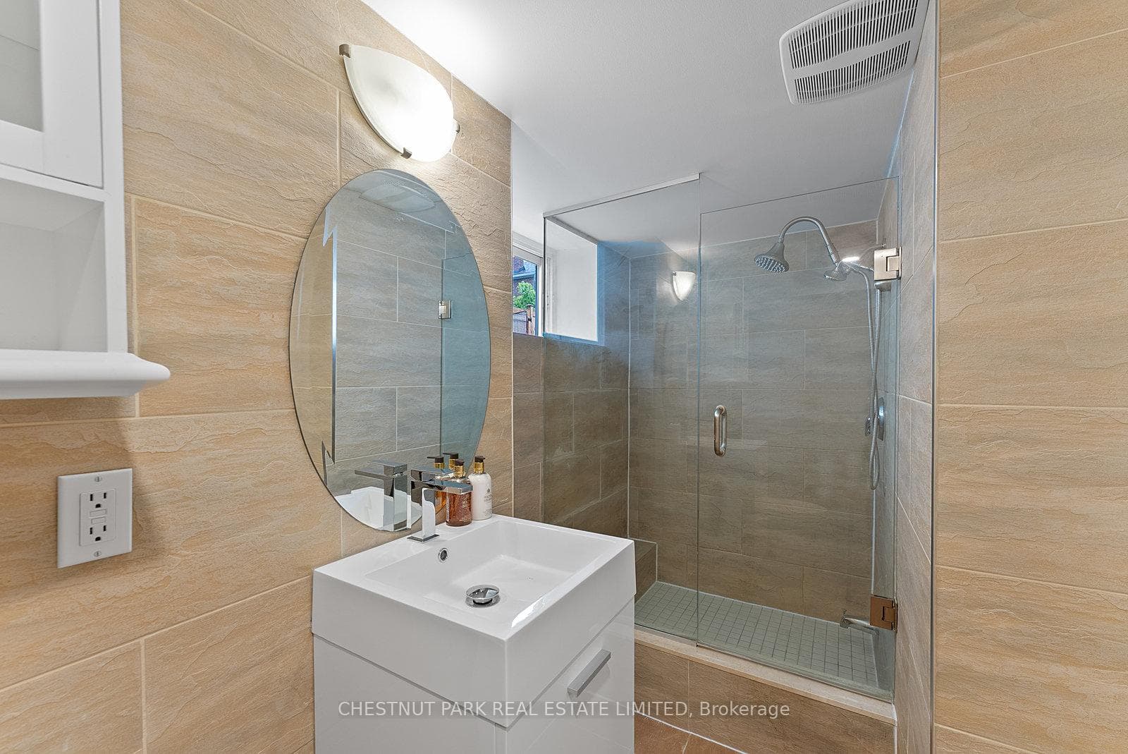 207 Glengarry Avenue photo 35