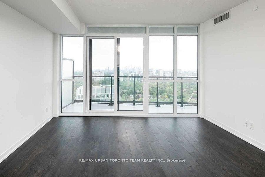 125 Redpath Avenue Unit 1108 photo 9