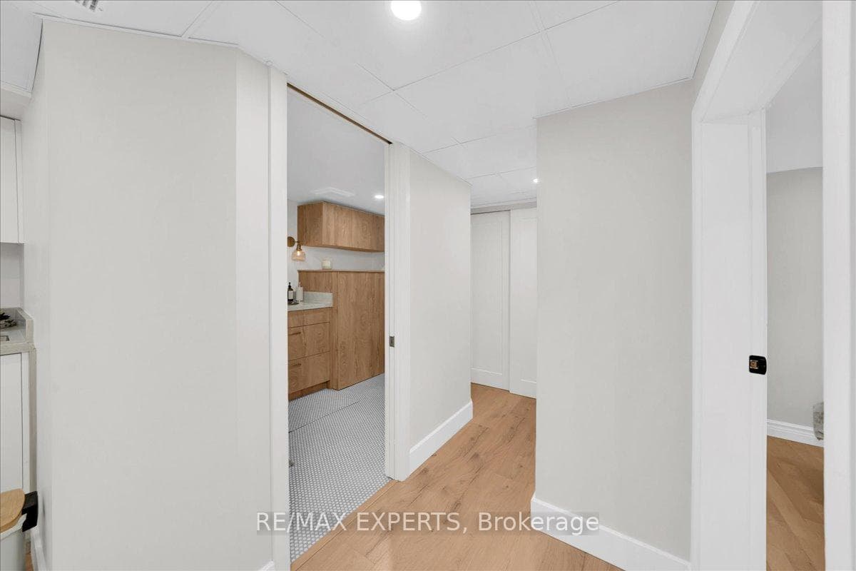 525 King Street photo 23
