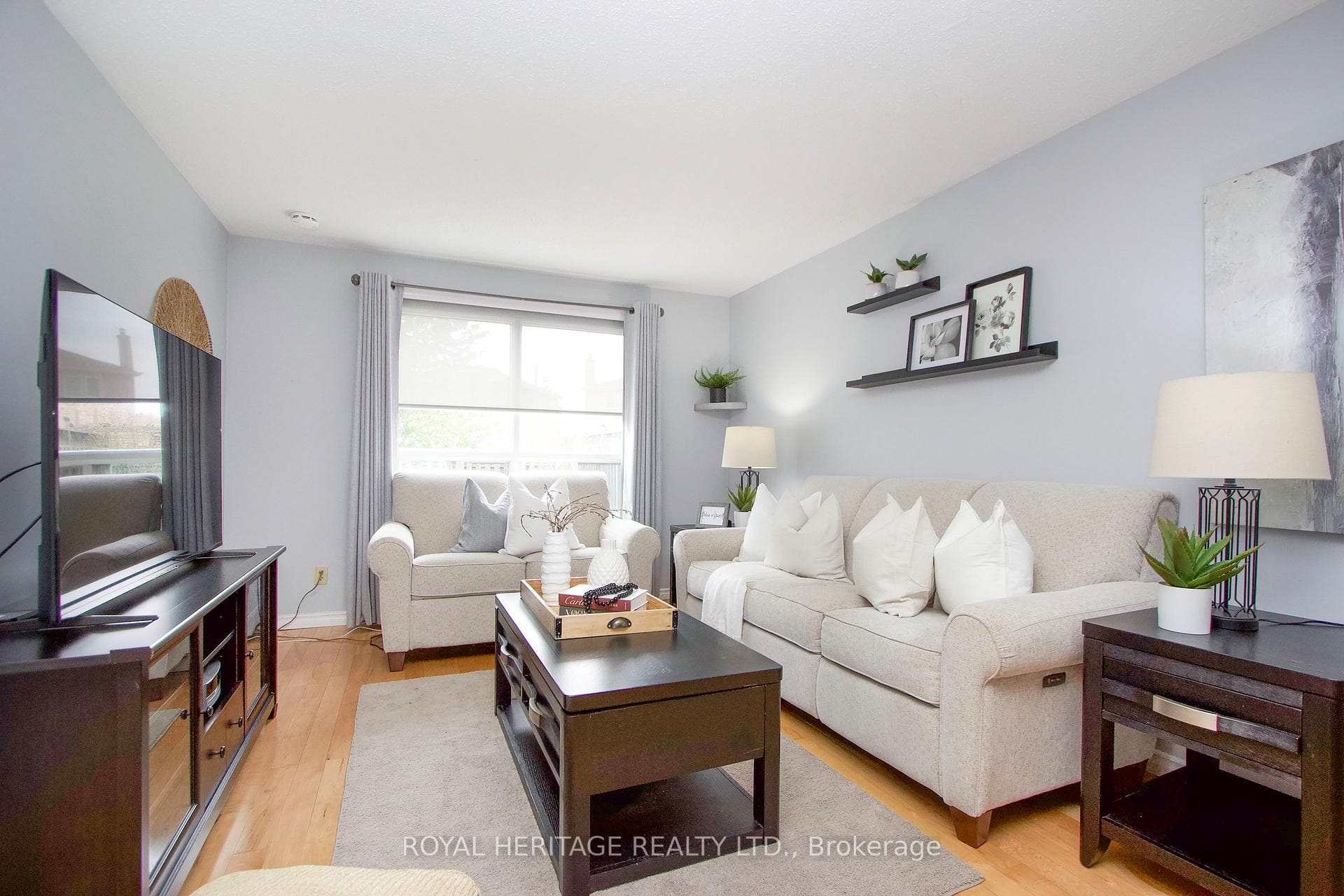 655 Sultana Square photo 7