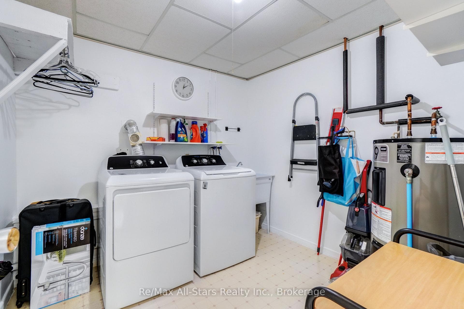 16 Cedartree Lane photo 33