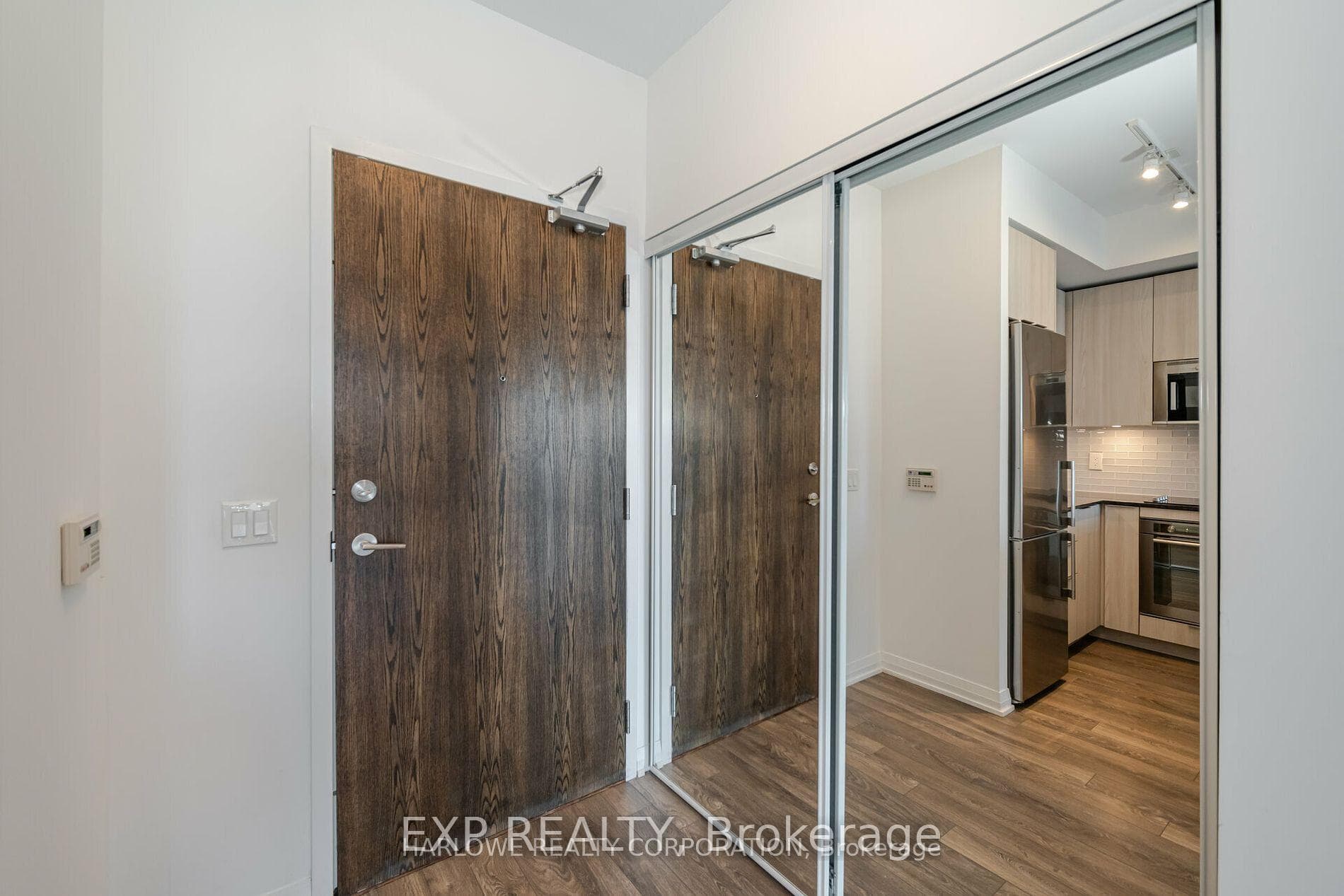 99 Eagle Rock Way Unit 513 photo 5