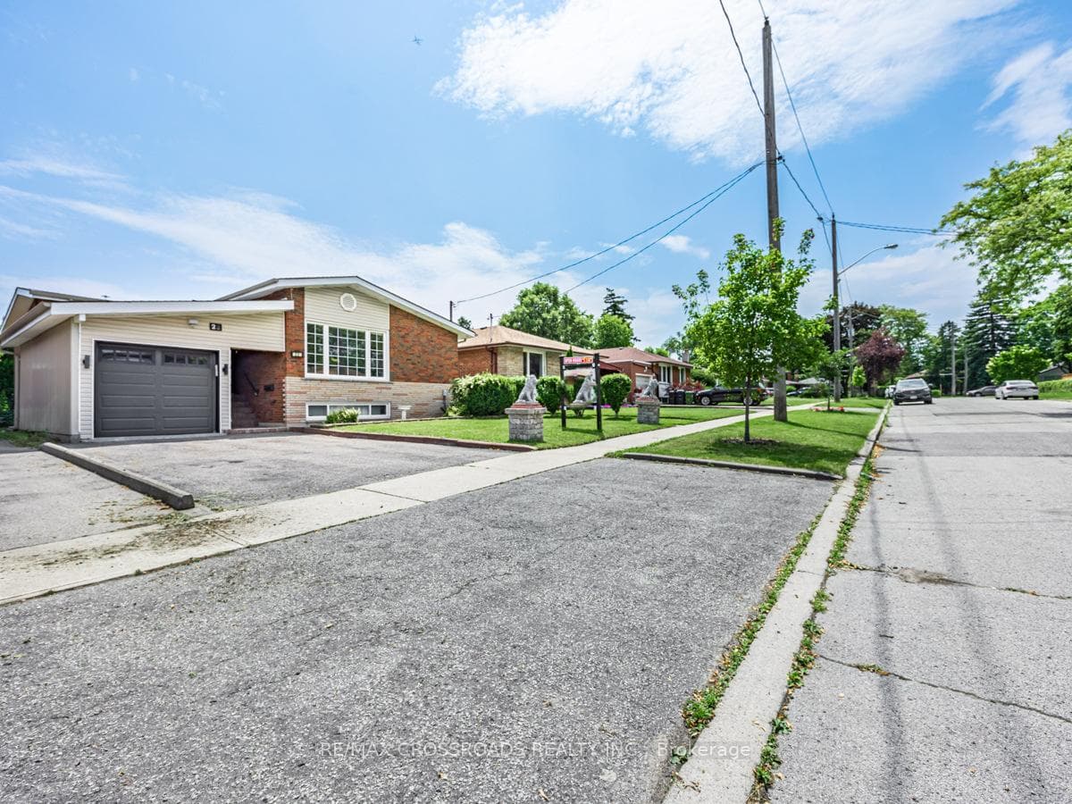 22 Araman Drive photo 3