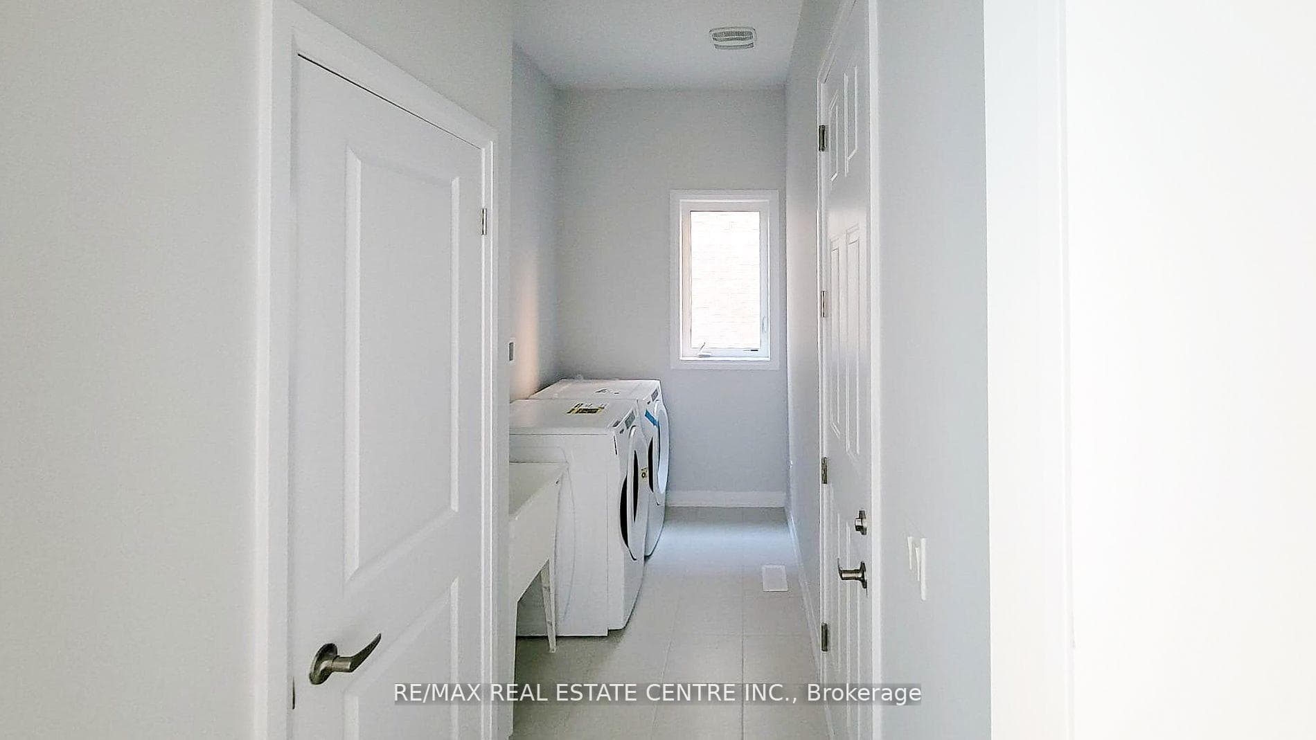 56 Mackay Drive photo 39