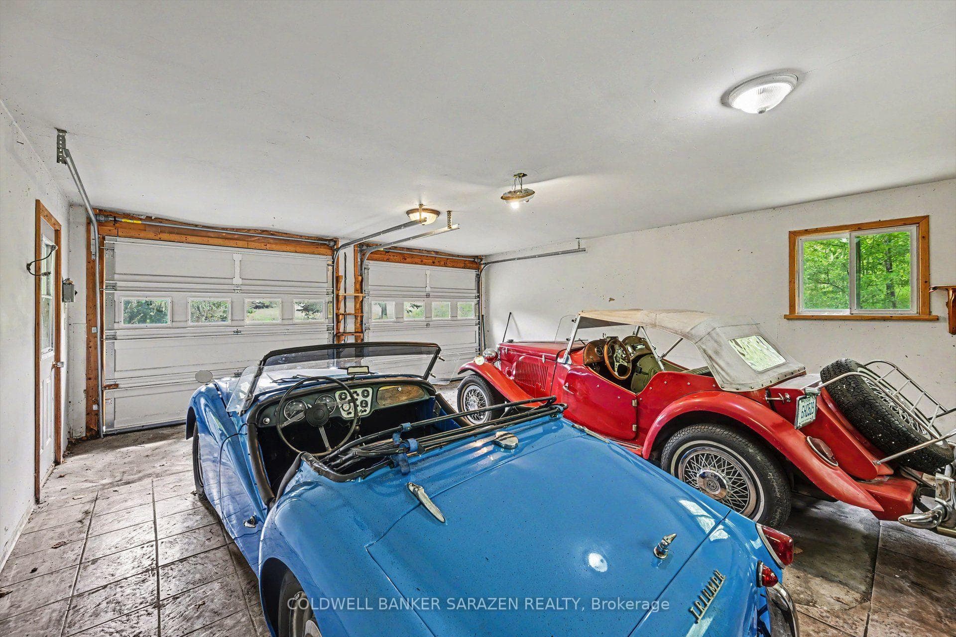 2 Car Rear Property Garage