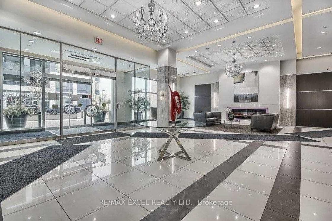 7161 Yonge Street Unit 2029 photo 3