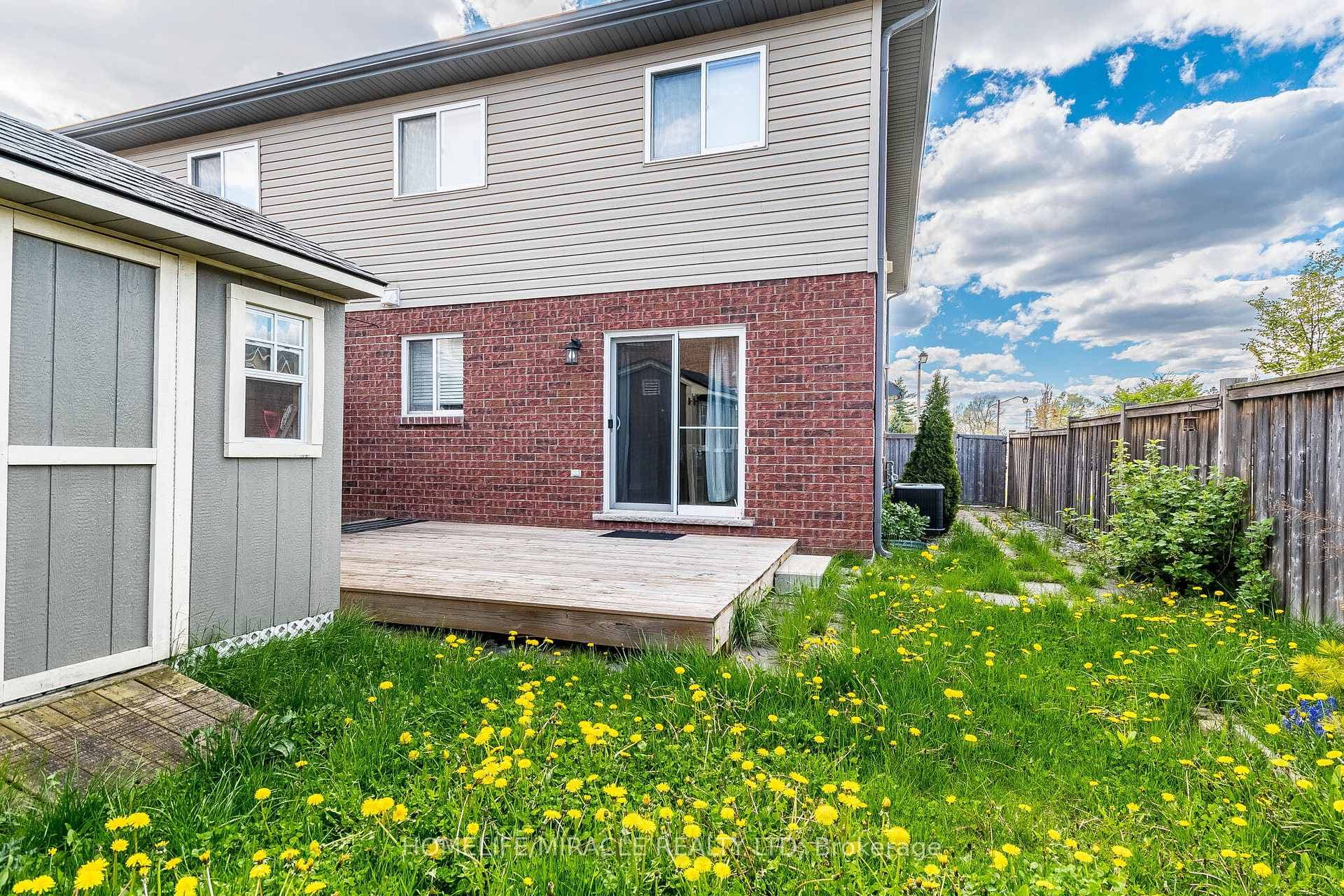222 Pelech Crescent photo 49