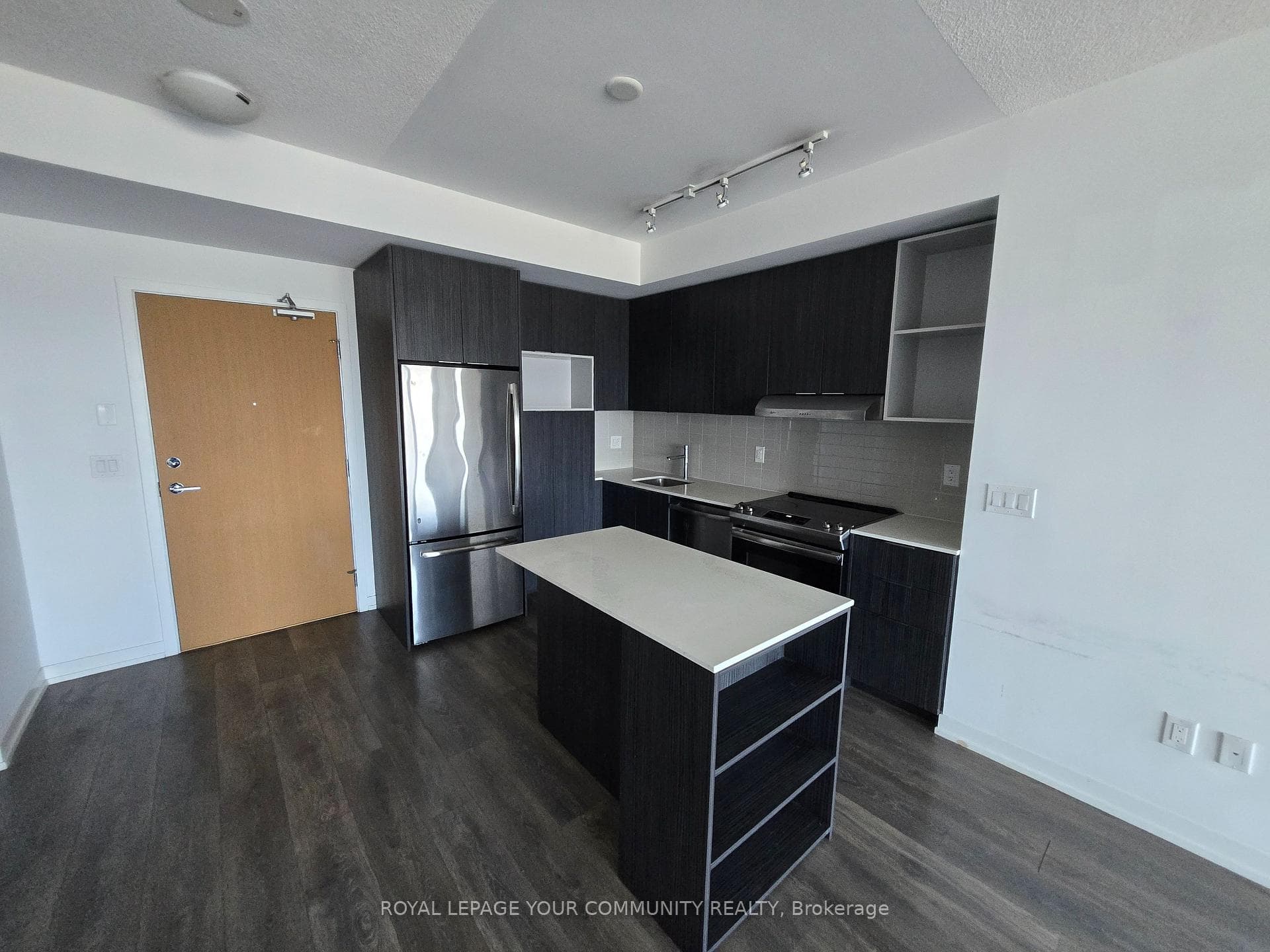 2520 Eglinton Avenue Unit 1508 photo 8