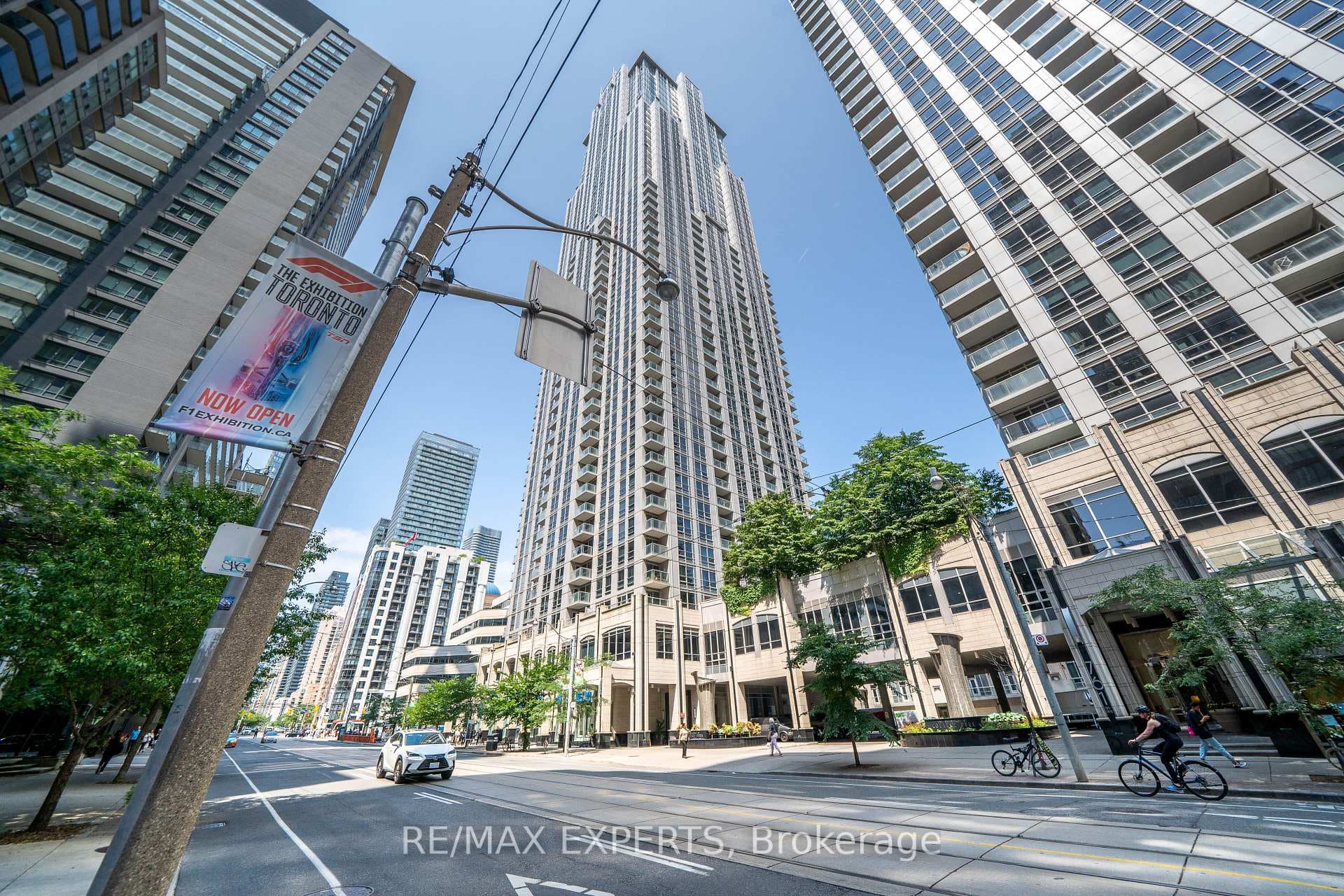 763 Bay Street Unit 307 photo 1