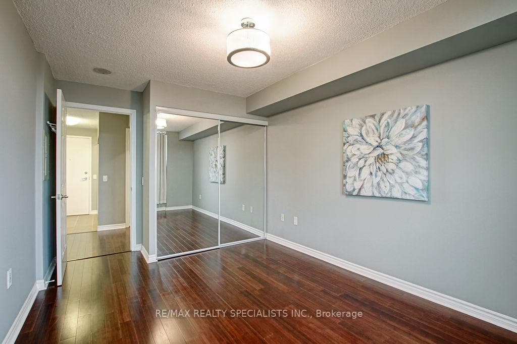 55 Strathaven Drive Unit 612 photo 12