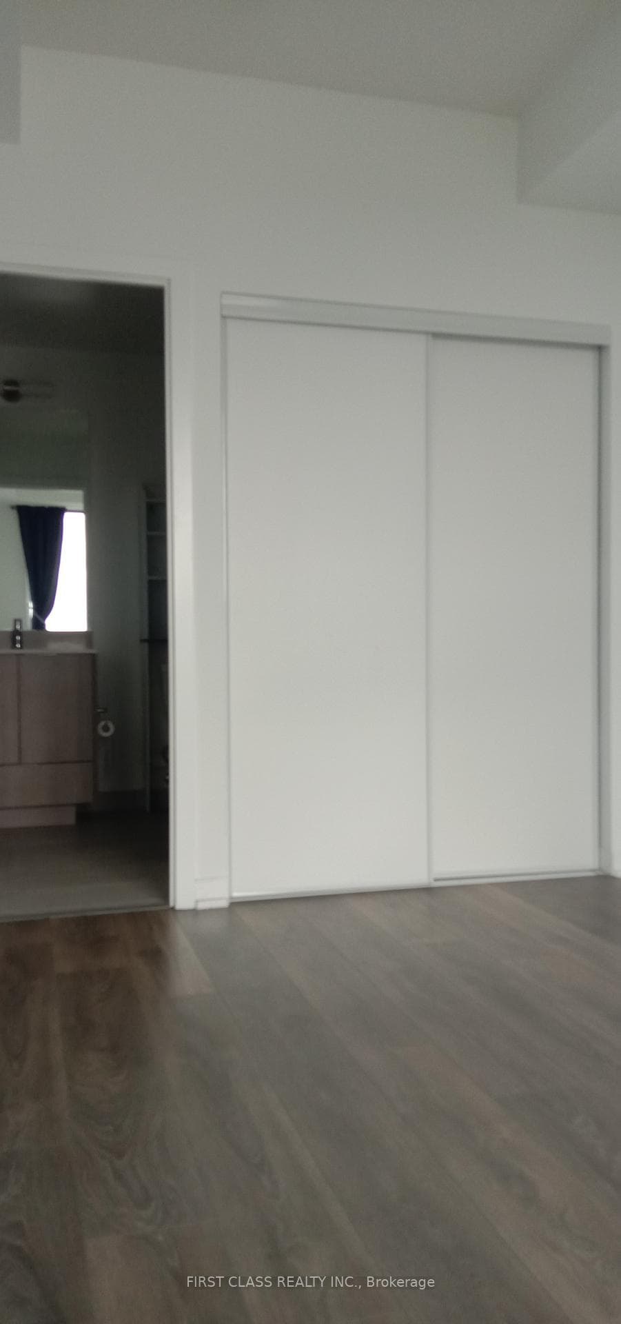 32 Forest Manor Road Unit 1606 photo 8