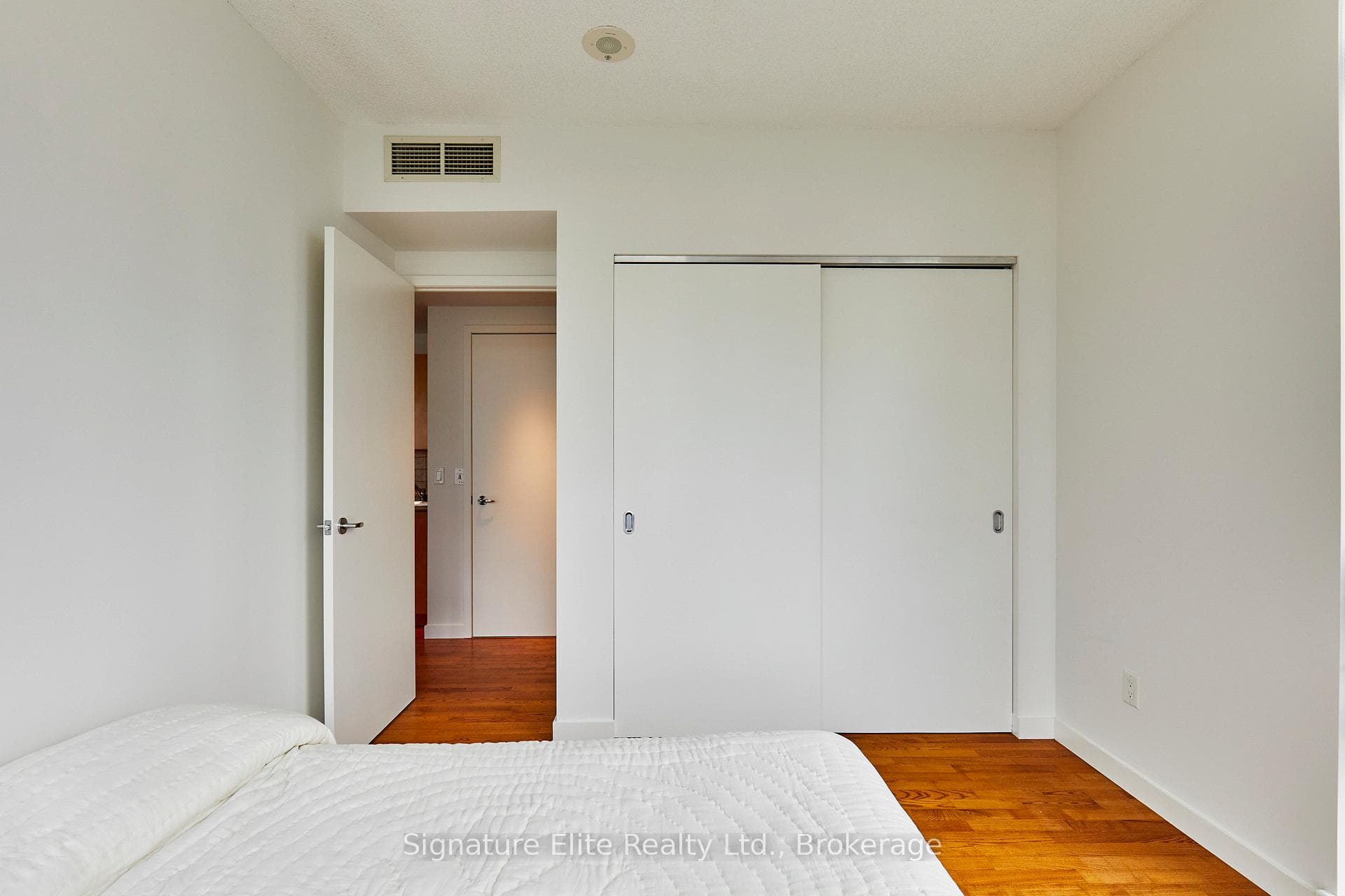 281 Mutual Street Unit 608 photo 20