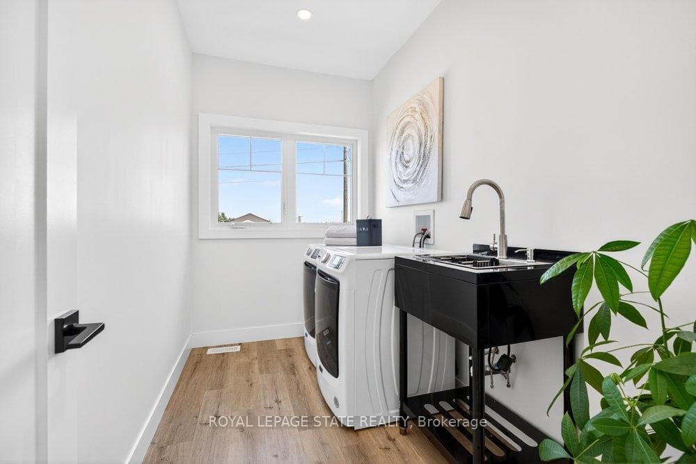 4286 Victoria Avenue photo 30