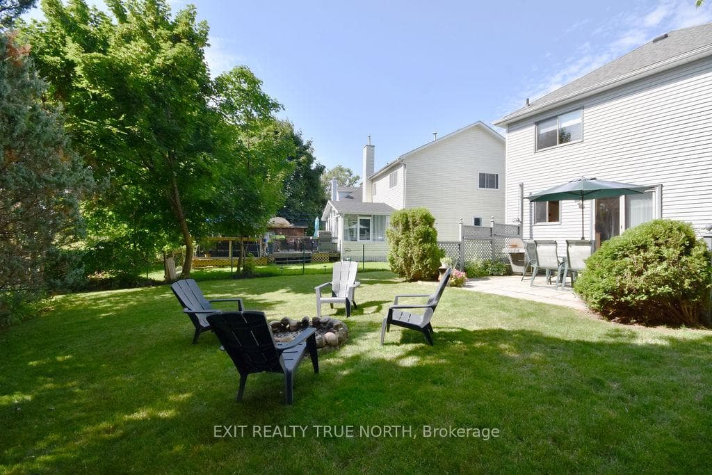 1889 Applewood Avenue photo 34