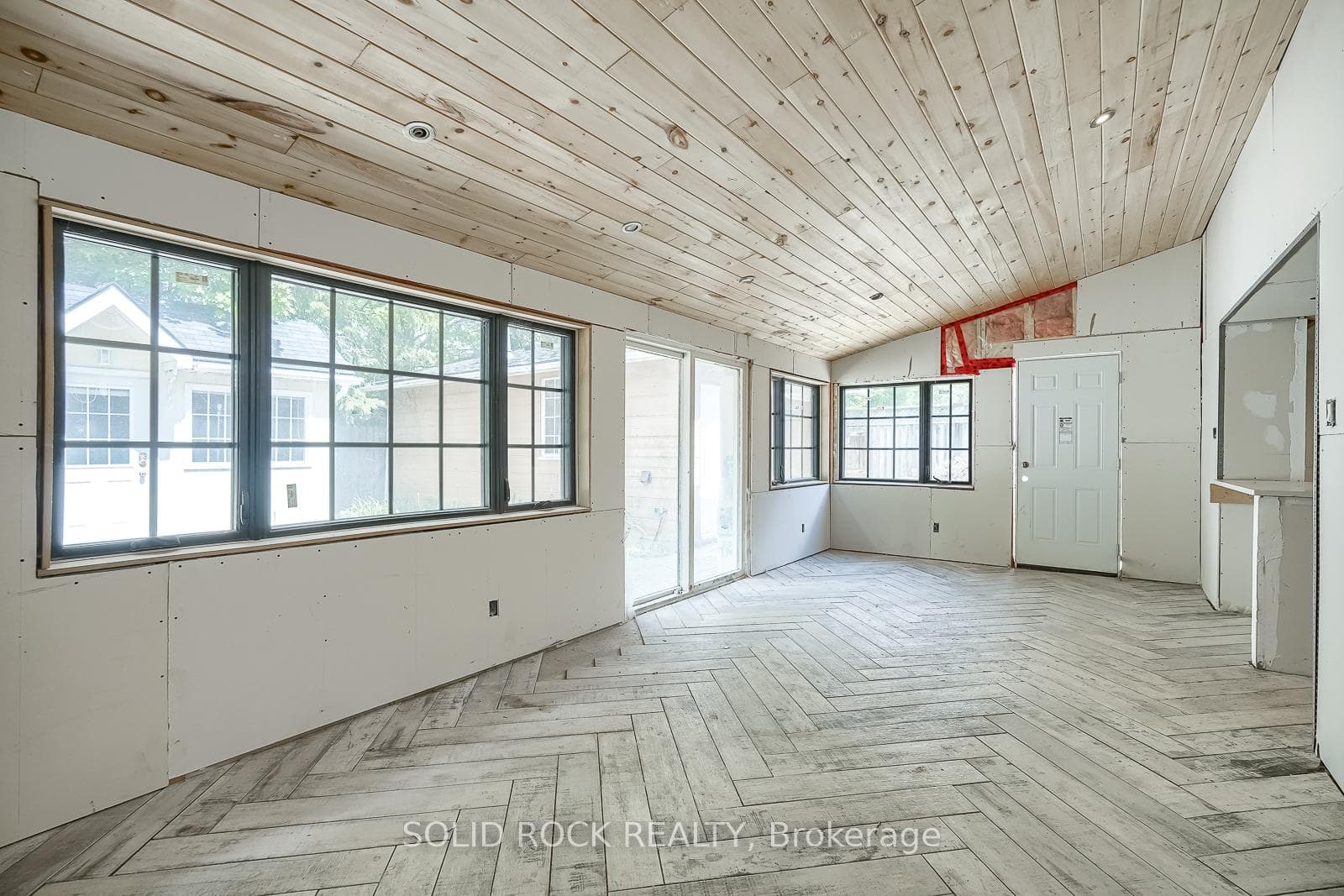 205 Village Road photo 22