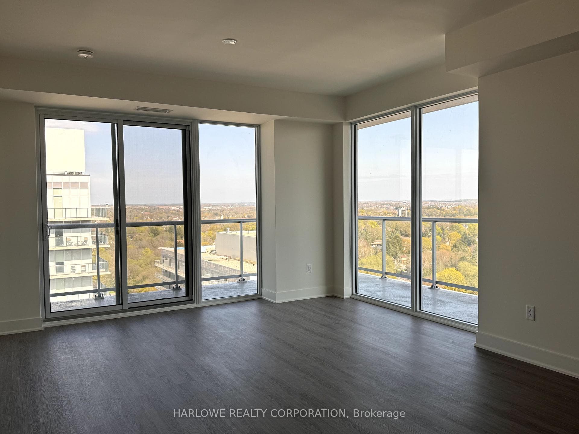 185 Deerfield Road Unit 1403 photo 5