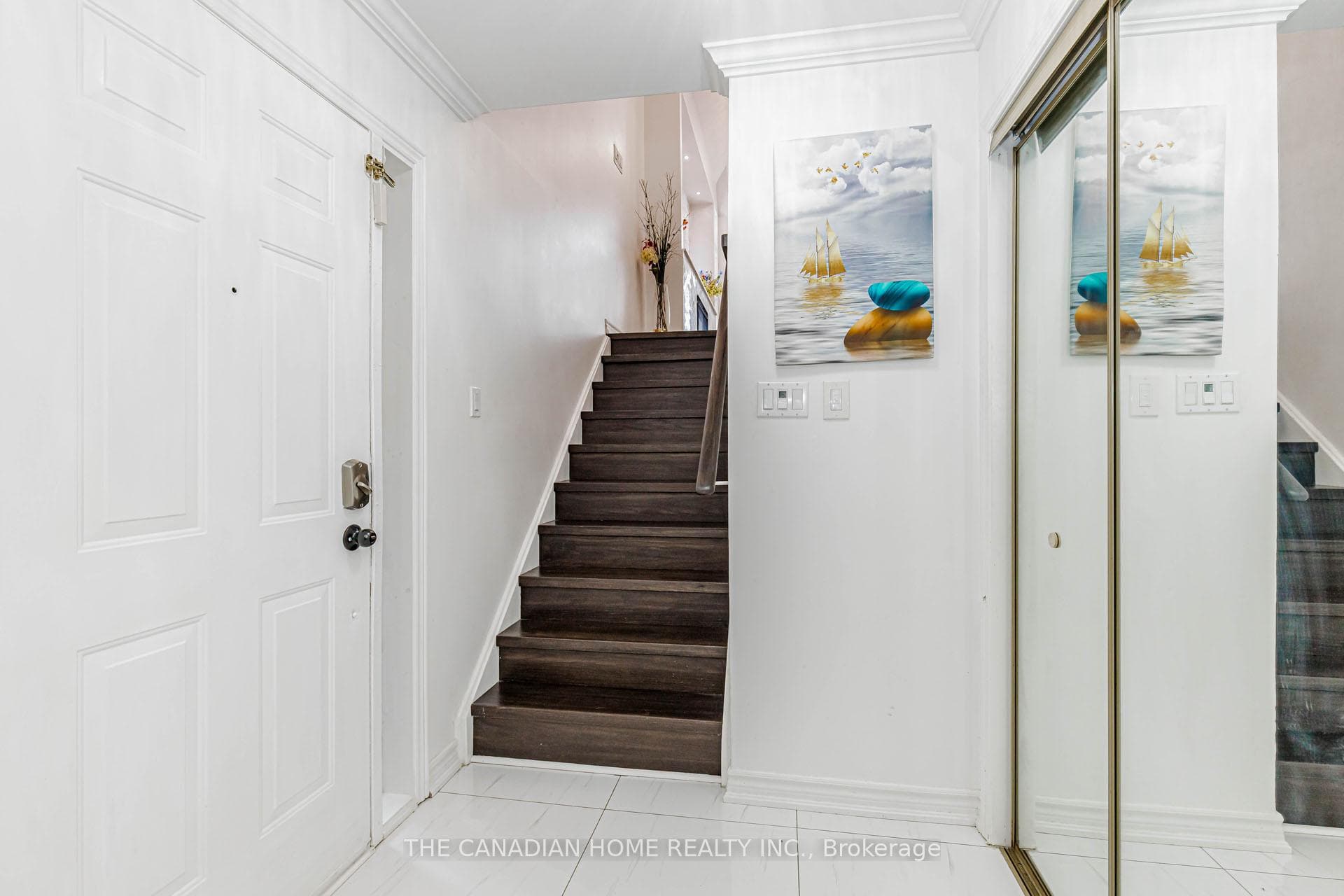67 BIGHORN Crescent photo 6