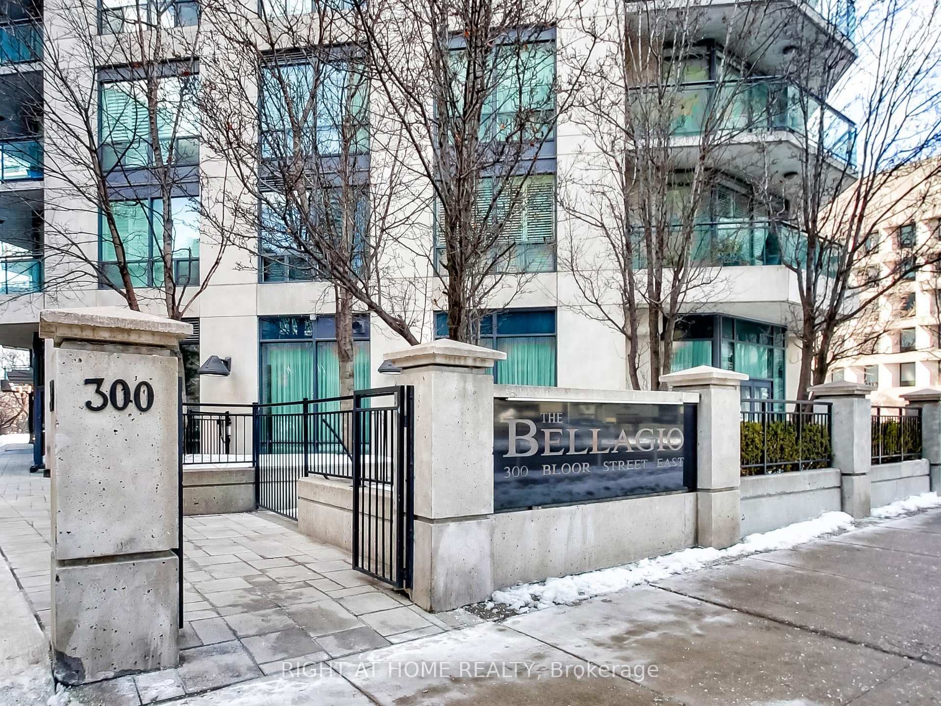 300 Bloor Street Unit 711 photo 3