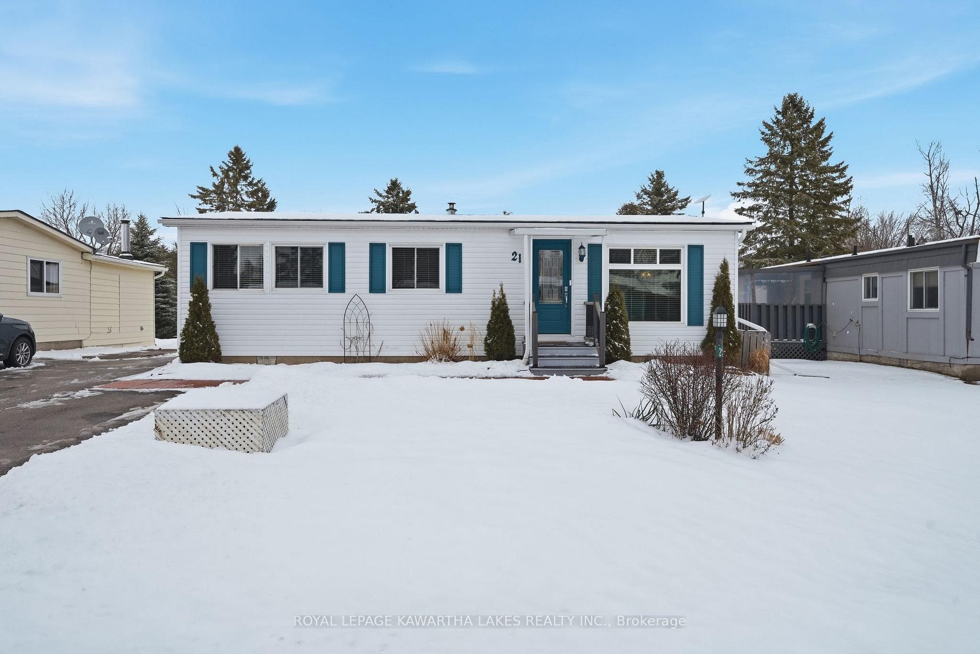 21 Cedar Street photo 1