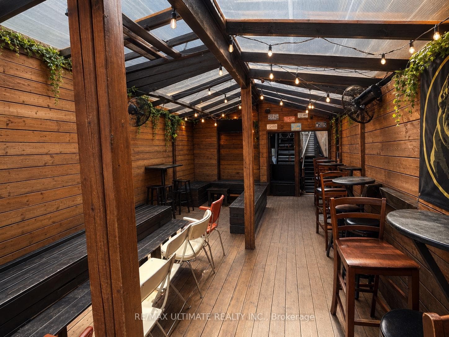 13 OSSINGTON Avenue photo 9
