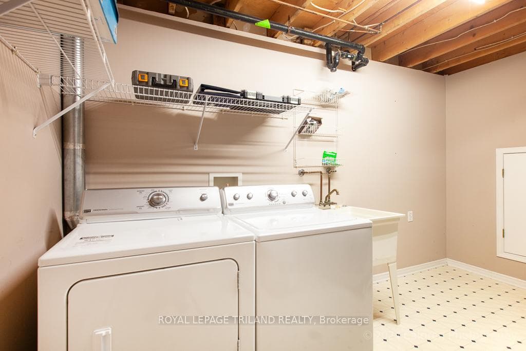 505 Proudfoot Lane Unit 6 photo 29
