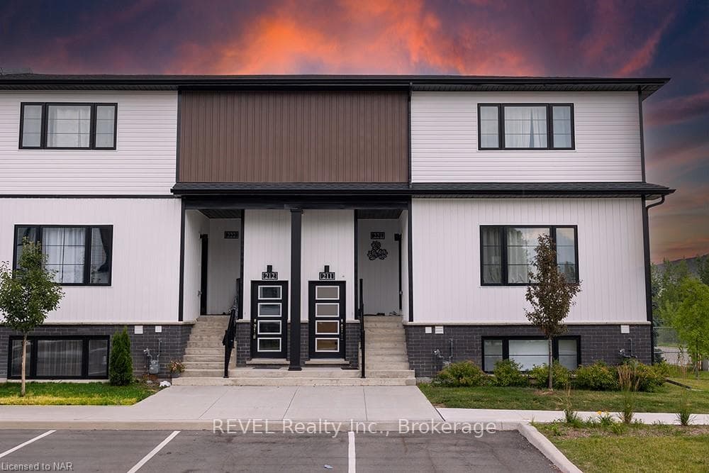 4263 FOURTH AVE Avenue Unit 211 photo 2