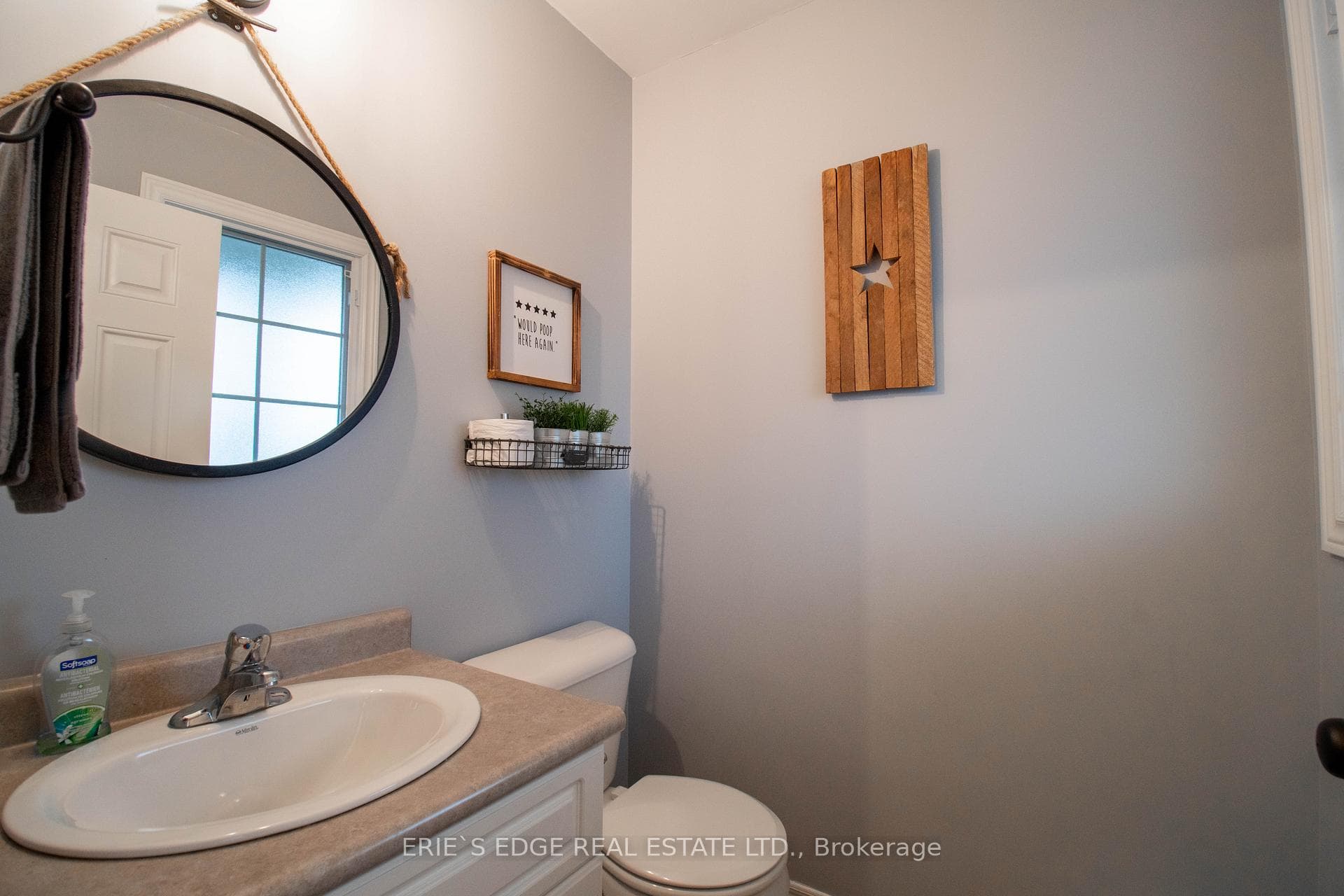 Main Floor 2pc Bath
