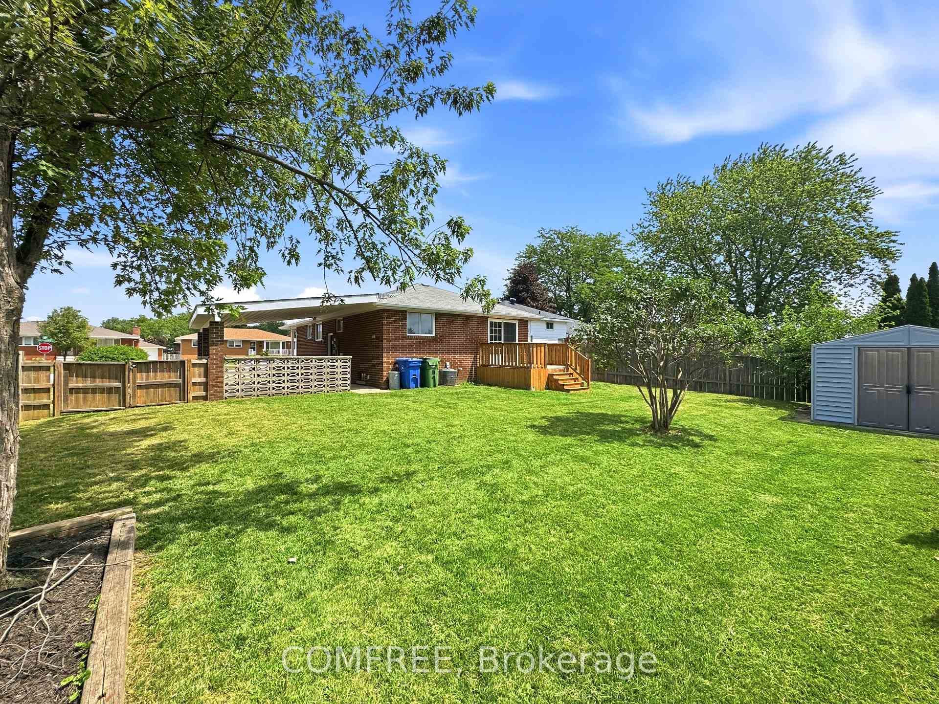 423 Richmond Street photo 20
