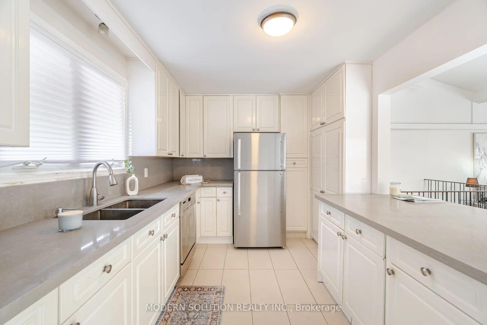 2557 Mindemoya Road photo 10