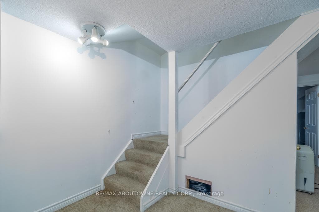 14 SABLE Drive photo 43