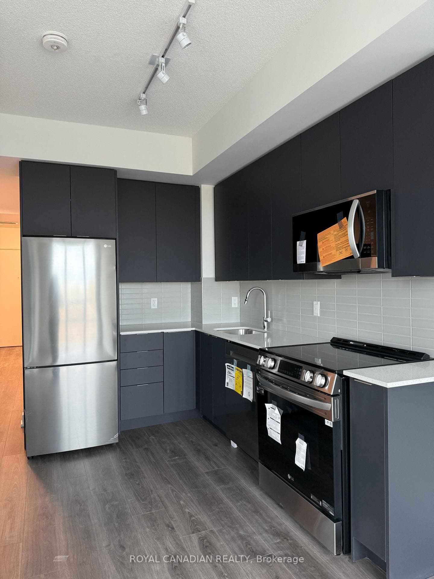 225 Malta Avenue Unit 321 photo 3