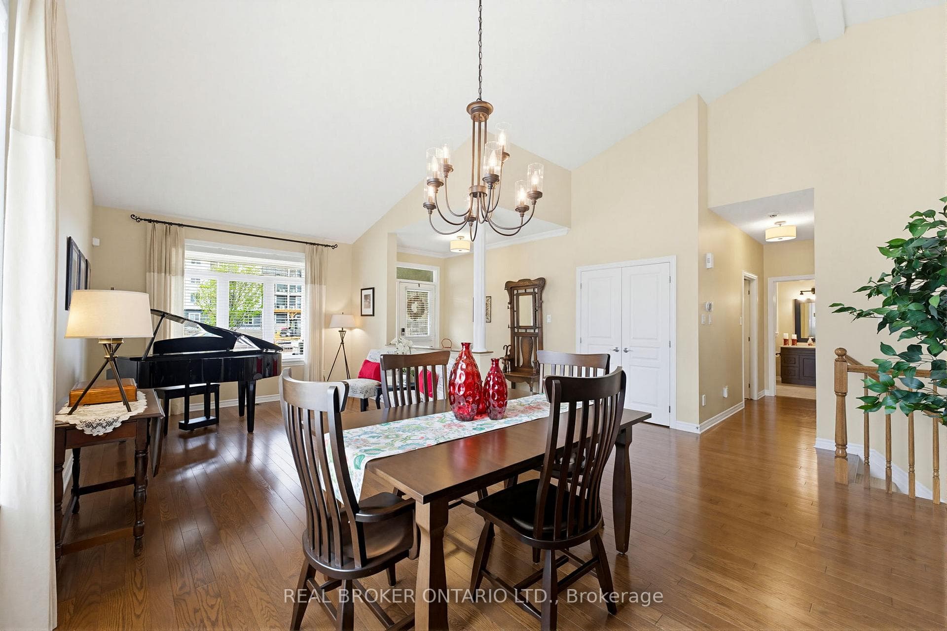 341 Bobolink Ridge photo 7