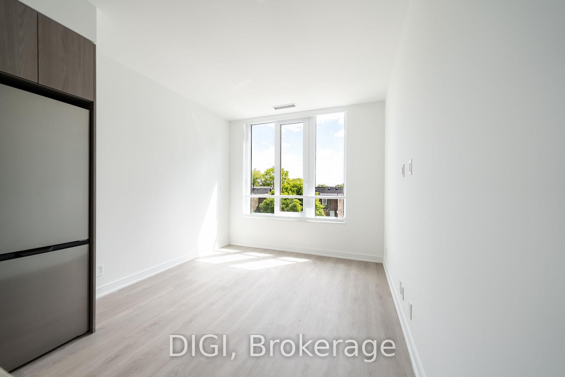 485 Perth Avenue Unit W322 photo 3
