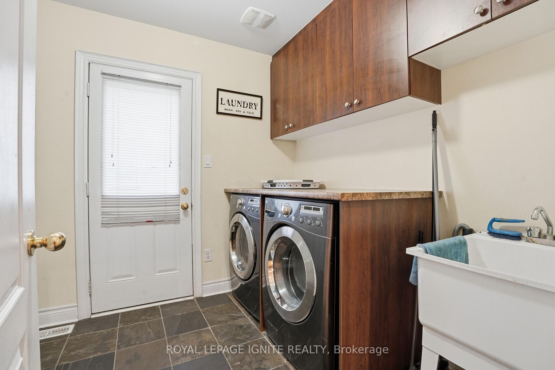 36 Valleyridge Crescent photo 27