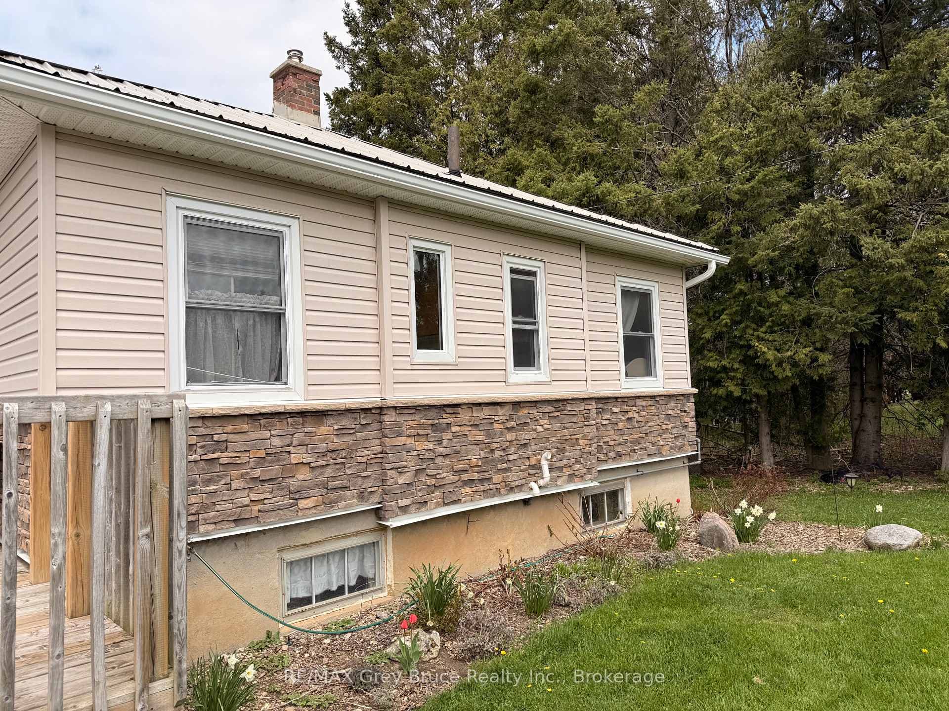 173 Grandore Street photo 4