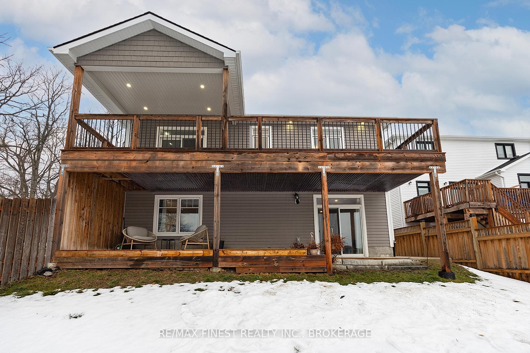 1383 Woodfield Crescent photo 28