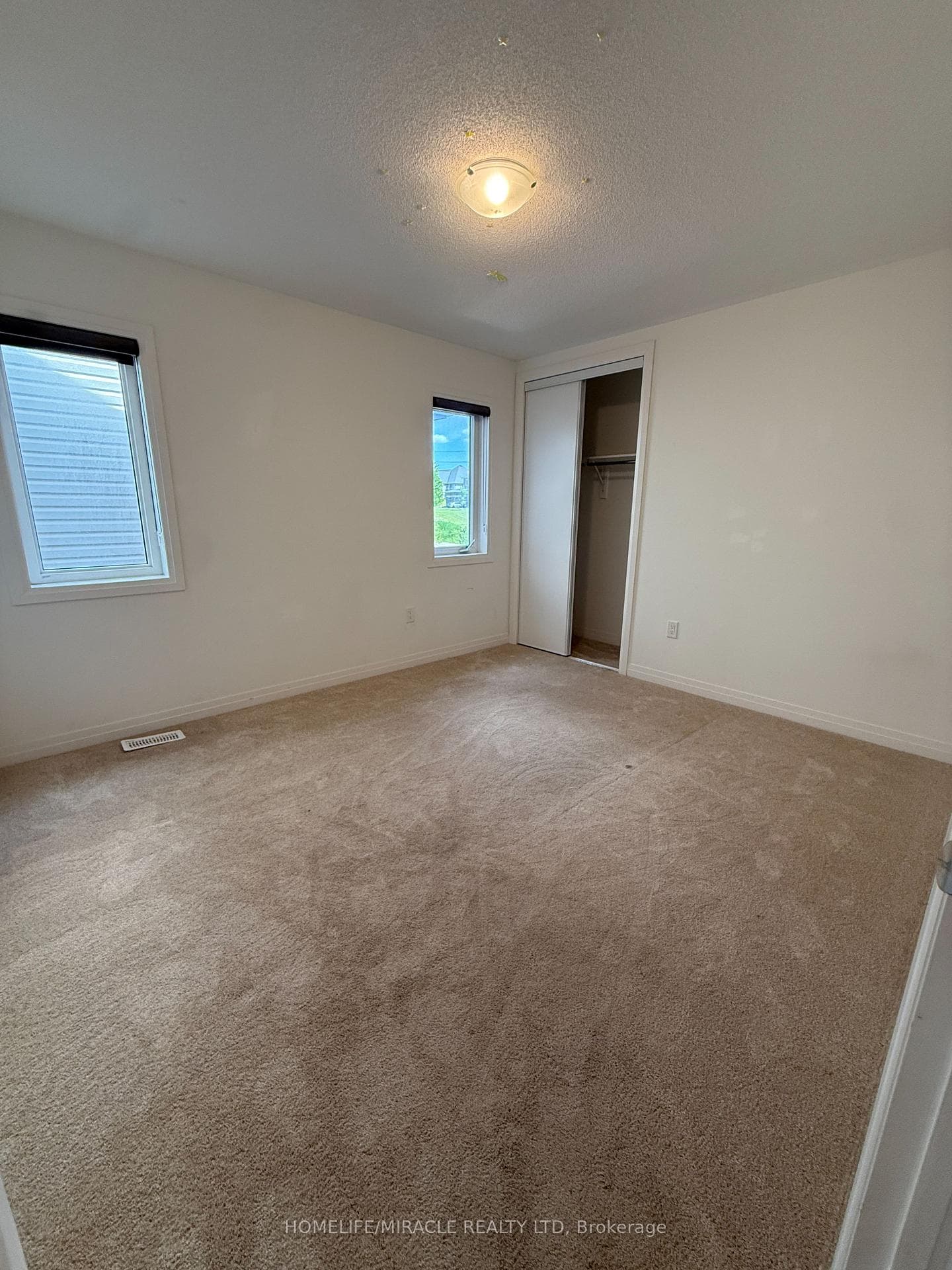 17 Casserley Crescent photo 37