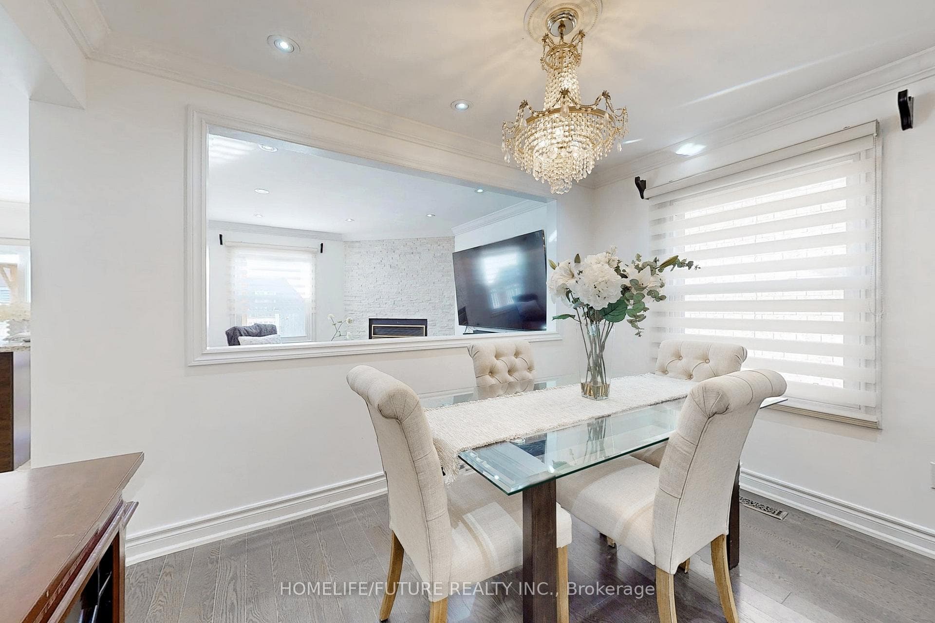 102 Stather Crescent photo 8